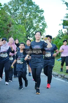 Runner Photo 1609878