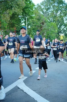Runner Photo 1609926