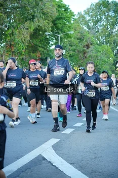 Runner Photo 1609956