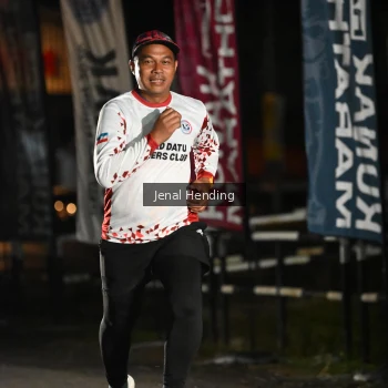Runner Photo 1610003