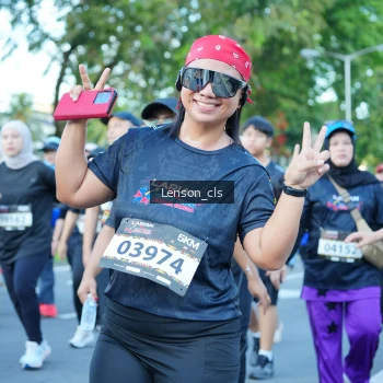 Runner Photo 1610006