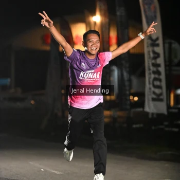 Runner Photo 1610095