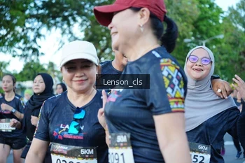 Runner Photo 1610105