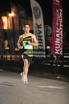Runner Photo 1610150