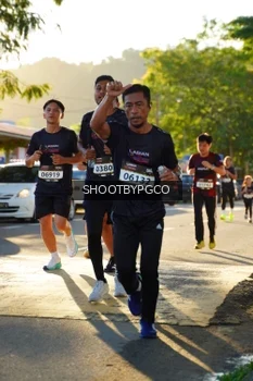 Runner Photo 1610159
