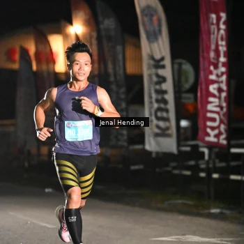 Runner Photo 1610250