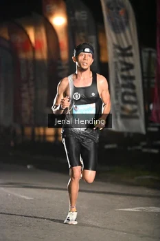 Runner Photo 1610306