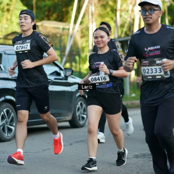 Runner Photo 1610356