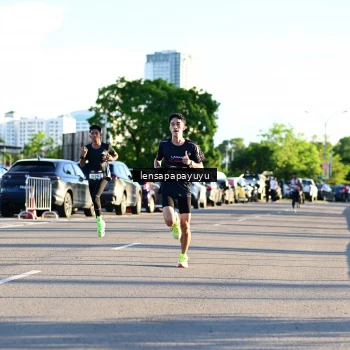 Runner Photo 1610358