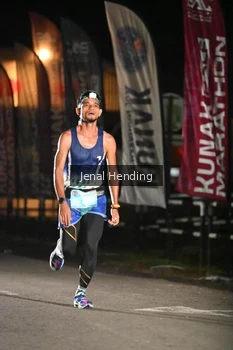 Runner Photo 1610363
