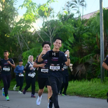 Runner Photo 1610436