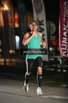 Runner Photo 1610483