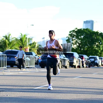 Runner Photo 1610522