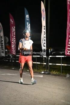 Runner Photo 1610704