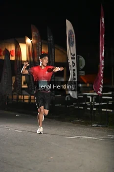 Runner Photo 1610744