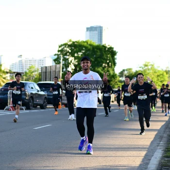 Runner Photo 1610796