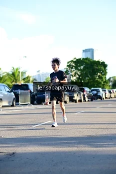 Runner Photo 1610799