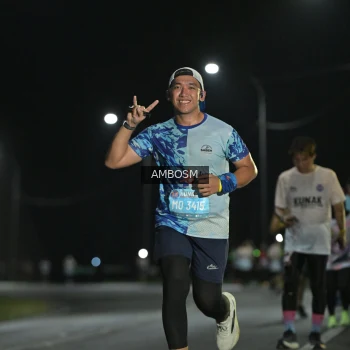 Runner Photo 1610833