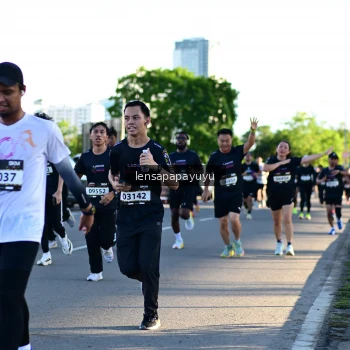 Runner Photo 1610856