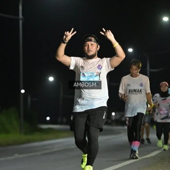 Runner Photo 1610859