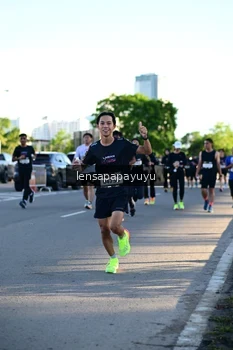 Runner Photo 1610985