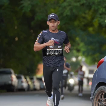 Runner Photo 1611086