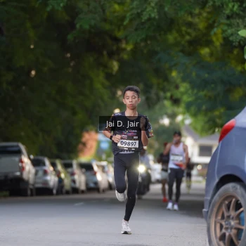 Runner Photo 1611123