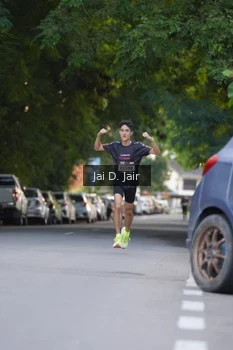 Runner Photo 1611279