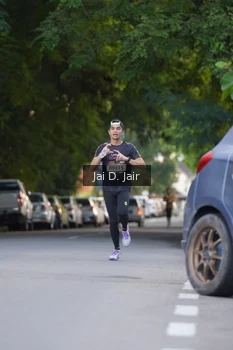 Runner Photo 1611329