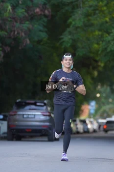Runner Photo 1611370