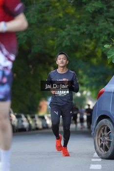 Runner Photo 1611596
