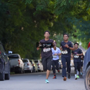 Runner Photo 1611599