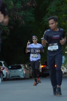 Runner Photo 1611668