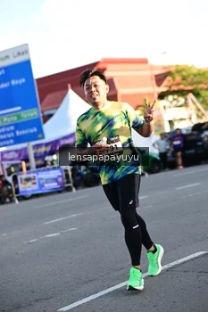 Runner Photo 1611729
