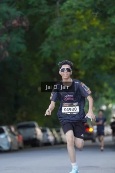 Runner Photo 1611751