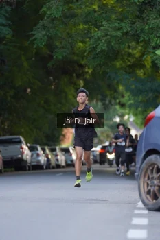Runner Photo 1611816