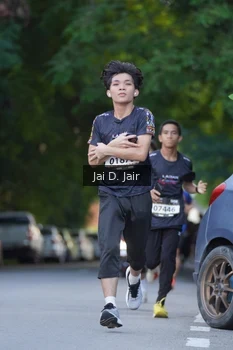 Runner Photo 1611868
