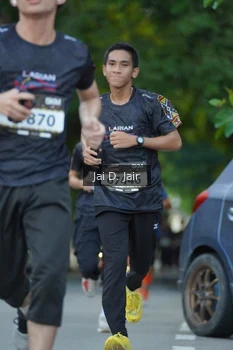 Runner Photo 1611879