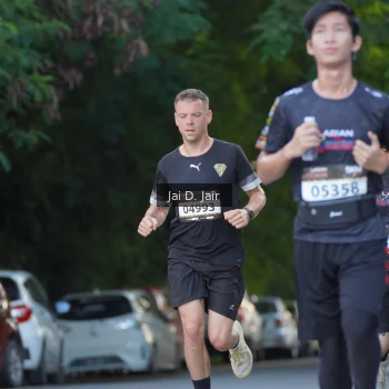 Runner Photo 1612009