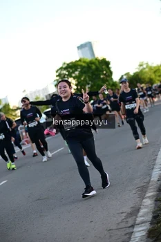 Runner Photo 1612029