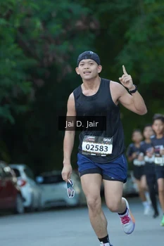 Runner Photo 1612067