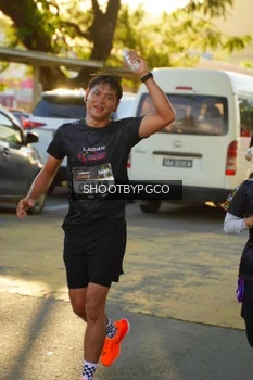 Runner Photo 1612133