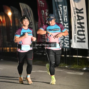 Runner Photo 1612171
