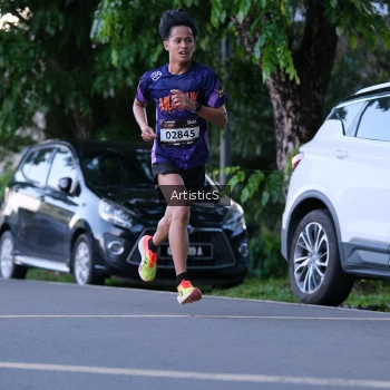Runner Photo 1612282