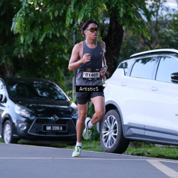 Runner Photo 1612318