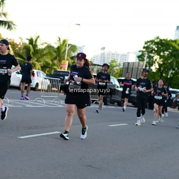 Runner Photo 1612403