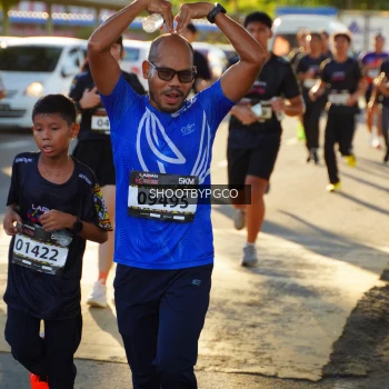 Runner Photo 1612408