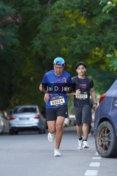 Runner Photo 1612441