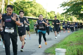 Runner Photo 1612443