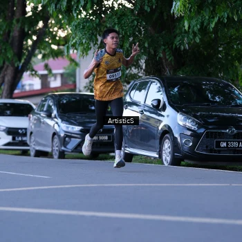 Runner Photo 1612557